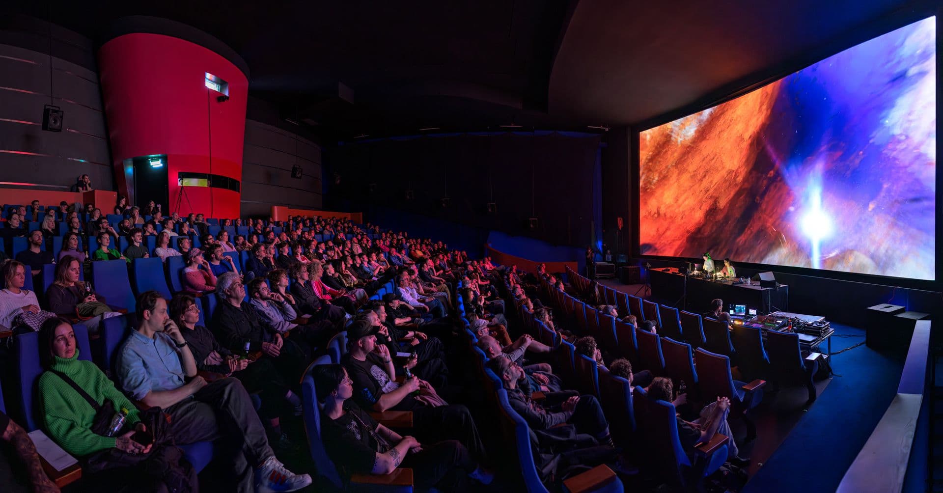 An image without an alt, whoops